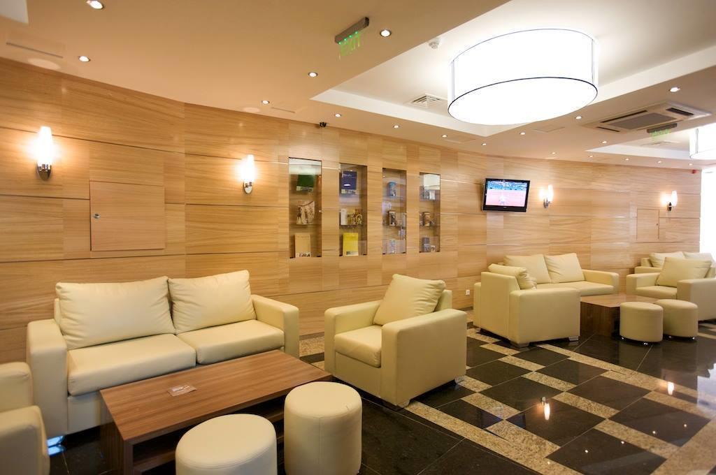 Briz Beach Apartments Pantai Sunny Bagian luar foto