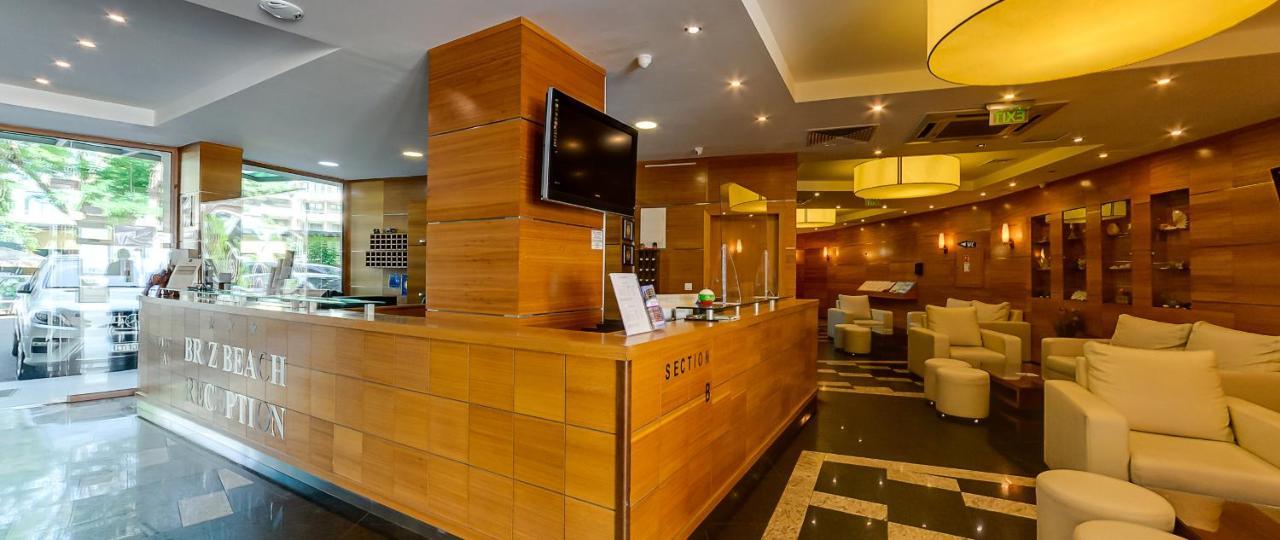 Briz Beach Apartments Pantai Sunny Bagian luar foto