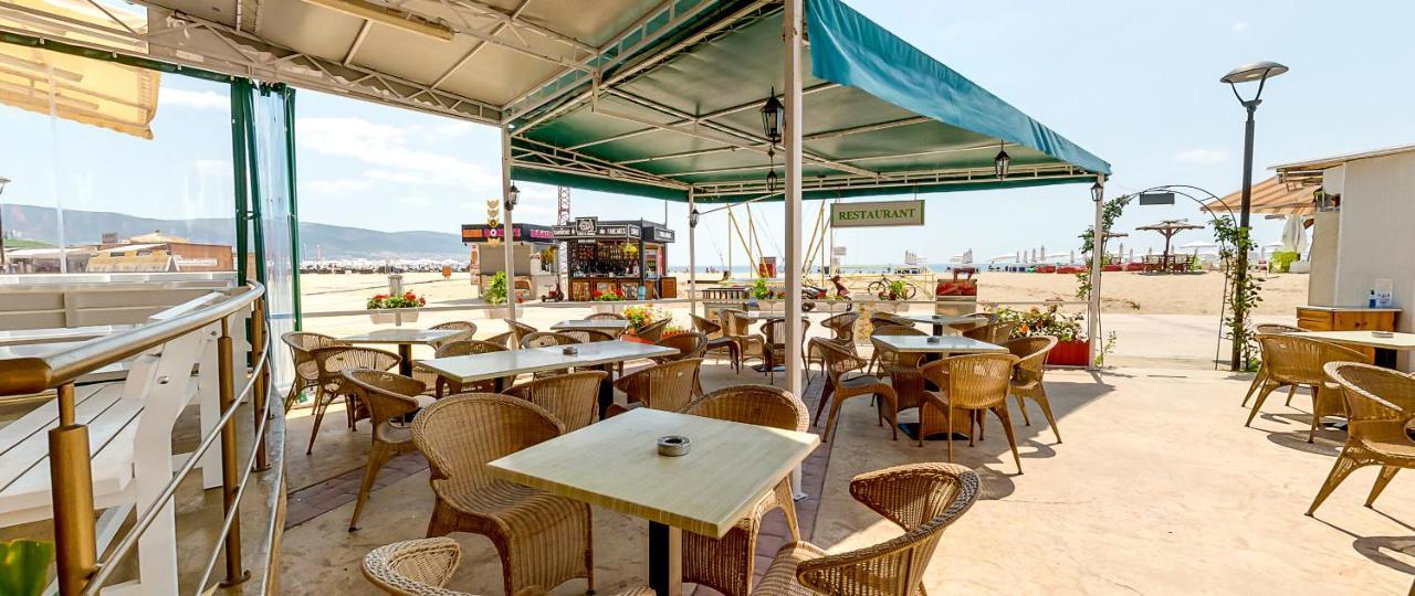 Briz Beach Apartments Pantai Sunny Bagian luar foto