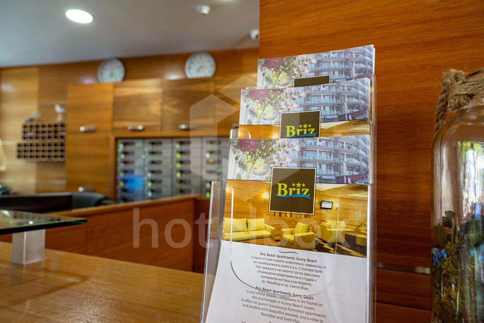 Briz Beach Apartments Pantai Sunny Bagian luar foto